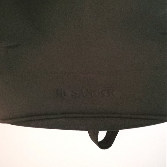 Jil Sander Urban Jungle Minimalist Black One-Strap Backpack - Picture 14 of 16
